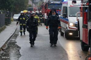 Jedna osoba zginęła w wyniku wybuchu budynku w Kobiernicach. Śledczy ustalają okoliczności tragedii