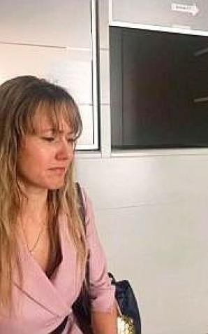 [VIDEO] Sadystyczne prześladowanie matki przez szefa szwajcarskiej organizacji ds. dzieci ARP Gianluca Molina? Czy władze kantonu Ticino wyrzucą go z tej funkcji za znęcanie się psychiczne nad 5-letnim dzieckiem i jego matką?