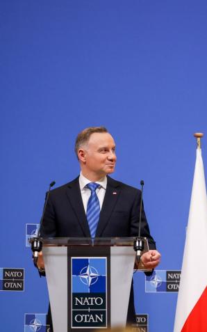 [VIDEO] Bruksela- Spotkanie Prezydenta RP Andrzeja Dudy z Sekretarzem Generalnym NATO