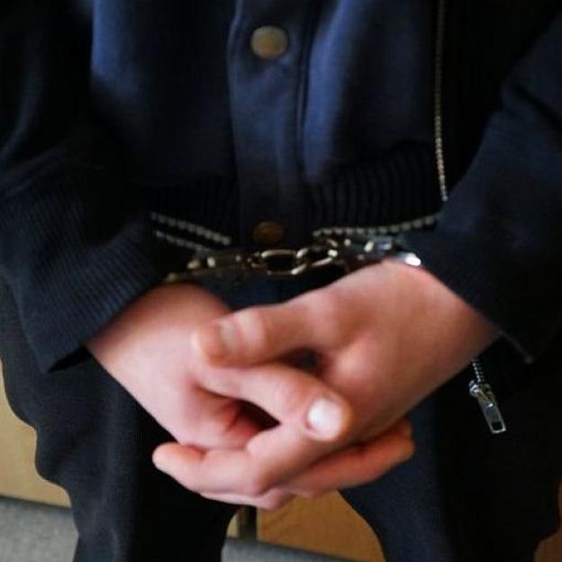 Pseudokibice zatrzymani za napady na taksówkarzy